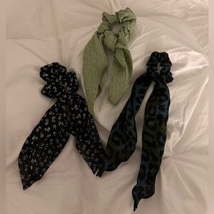 Scrunchi Set